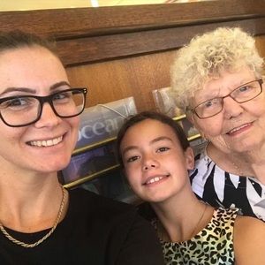 Meet your Posher, Andrea